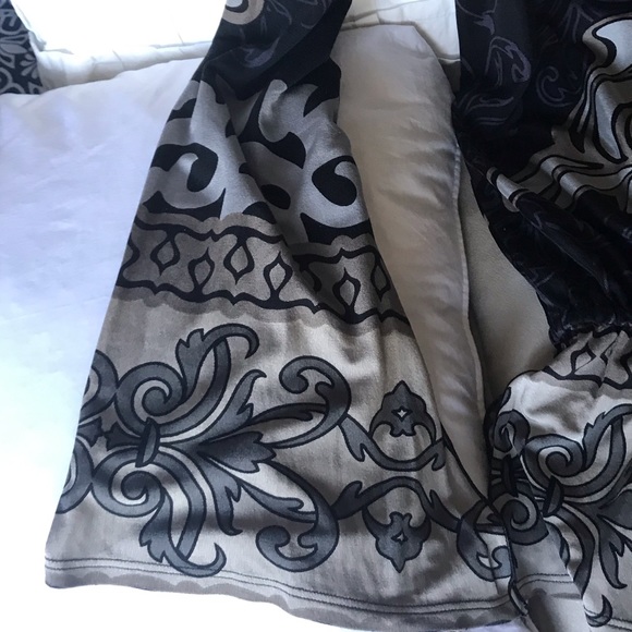 Hale Bob Dressy Tunic with bling! - Picture 11 of 12